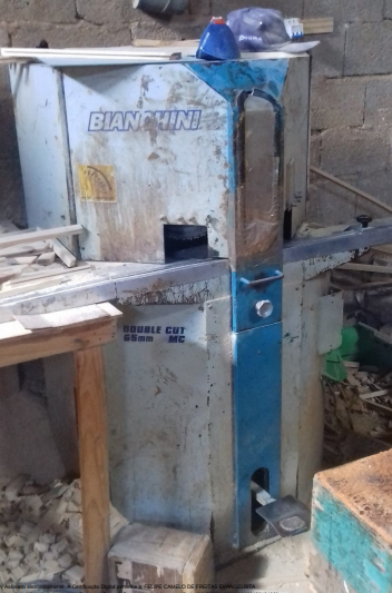  01 (uma) máquina de serra perfiladeira Bianchini Double Cut65MM MC, avaliada em R$ 3.200,00 (três mil e duzentos reais).Valor Total da Avaliação: R$ 3.200,00 (três mil e duzentos reais).